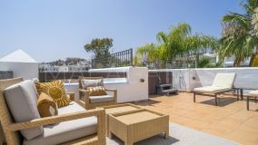 Tvåvånings takvåning for sale in Las Tortugas de Aloha, Nueva Andalucia