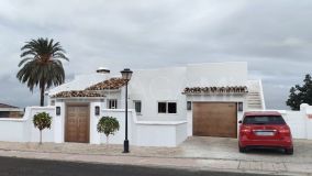 Villa for sale in Nueva Andalucia, Marbella
