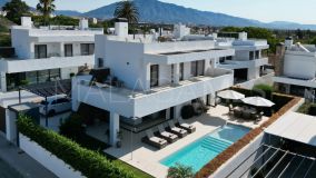 Villa en venta en San Pedro Playa, San Pedro de Alcantara