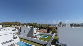 Villa en venta en San Pedro Playa, San Pedro de Alcantara