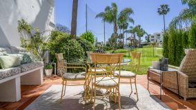 Appartement rez de chaussée for sale in Azahara I, Nueva Andalucia