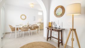 Villa for sale in Las Chapas, Marbella East