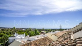 Radhus for sale in Altos de Aloha, Nueva Andalucia