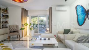 Erdgeschosswohnung zu verkaufen in White Pearl Beach, Marbella Ost