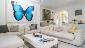 Appartement rez de chaussée for sale in White Pearl Beach, Marbella Est