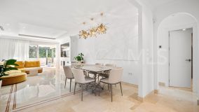 Penthouse for sale in Aloha Hill Club, Nueva Andalucia