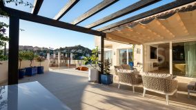 Penthouse for sale in Aloha Hill Club, Nueva Andalucia