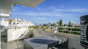 Lägenhet for sale in Royal Gardens, Nueva Andalucia