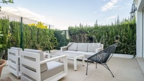 Town House for sale in Aloha Pueblo, Nueva Andalucia