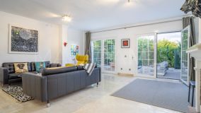 Town House for sale in Aloha Pueblo, Nueva Andalucia