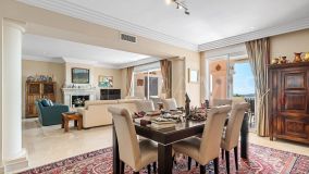 Zweistöckiges Penthouse zu verkaufen in Albatross Hill, Nueva Andalucia