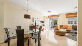 Maison de Ville for sale in El Alcornoque, Nueva Andalucia