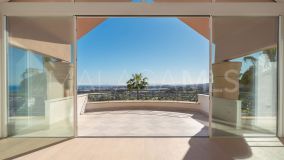 Takvåning for sale in Magna Marbella, Nueva Andalucia