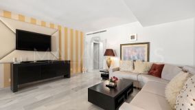 Lägenhet for sale in Benabola, Marbella - Puerto Banus