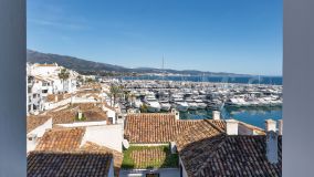 Lägenhet for sale in Benabola, Marbella - Puerto Banus