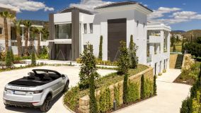 Villa for sale in Los Flamingos, Benahavis