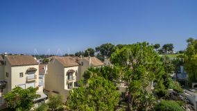 Triplex zu verkaufen in Los Pinos de Aloha, Nueva Andalucia