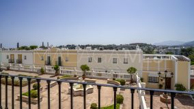 Maison de Ville for sale in Aloha Pueblo, Nueva Andalucia