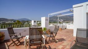 Town House for sale in Aloha Pueblo, Nueva Andalucia