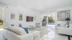 Villa for sale in Marbella Country Club, Nueva Andalucia