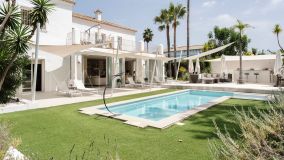 Villa for sale in Guadalmina Alta, San Pedro de Alcantara