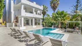 Villa for sale in Nueva Andalucia, Marbella