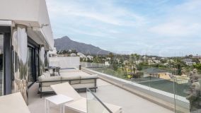 Atico en venta en Azahar de Marbella, Nueva Andalucia