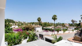 Adosado en venta en Balcón del Golf, Nueva Andalucia
