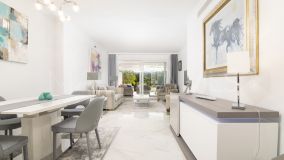 Apartamento Planta Baja en venta en Los Granados Golf, Nueva Andalucia