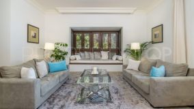 For sale duplex penthouse in Alminar de Marbella with 2 bedrooms