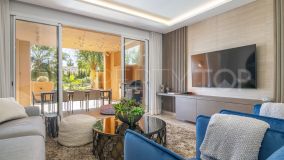 Buy apartment in Alminar de Marbella with 2 bedrooms