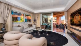 Appartement for sale in Kempinski, Estepona Est