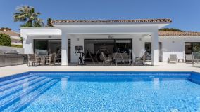 Villa for sale in Artola, Marbella Öst