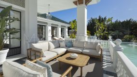 Villa for sale in Aloha, Nueva Andalucia