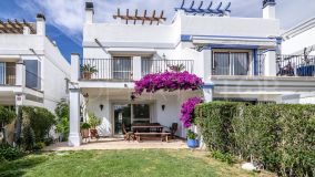 Town house for sale in Estepona Golf with 2 bedrooms