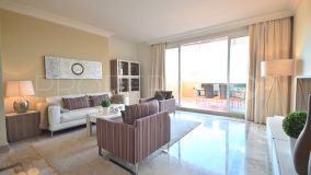 For sale 2 bedrooms duplex penthouse in Alminar de Marbella