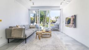 Apartamento Planta Baja en venta en Agrupadas, Nueva Andalucia