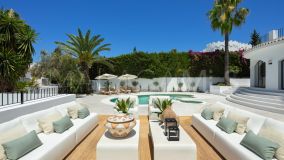 Villa en venta en Aloha, Nueva Andalucia