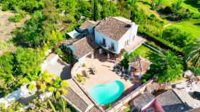 Villa till salu på El Herrojo, Benahavis