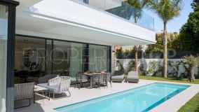 Villa en venta de 4 dormitorios en Rio Verde Playa