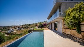 Buy 5 bedrooms villa in Marbella East