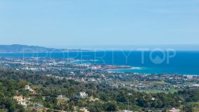 Buildable plot very close to Estepona, with incredible sea views