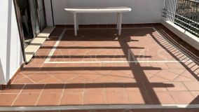 Penthouse for sale in Los Arqueros, Benahavis
