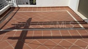Penthouse for sale in Los Arqueros, Benahavis
