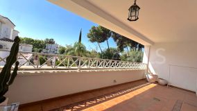 Lägenhet for sale in Las Lomas de Rio Real, Marbella Öst