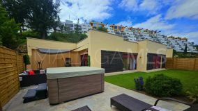 Villa for sale in Parque Botanico, Estepona Est