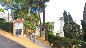 Tvåvåningslägenhet for sale in Seghers, Estepona