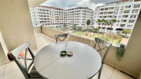 Apartamento en venta en Nueva Andalucia, Marbella