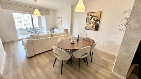 Apartamento en venta en Nueva Andalucia, Marbella