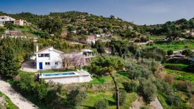 Finca en venta en Altos de Estepona